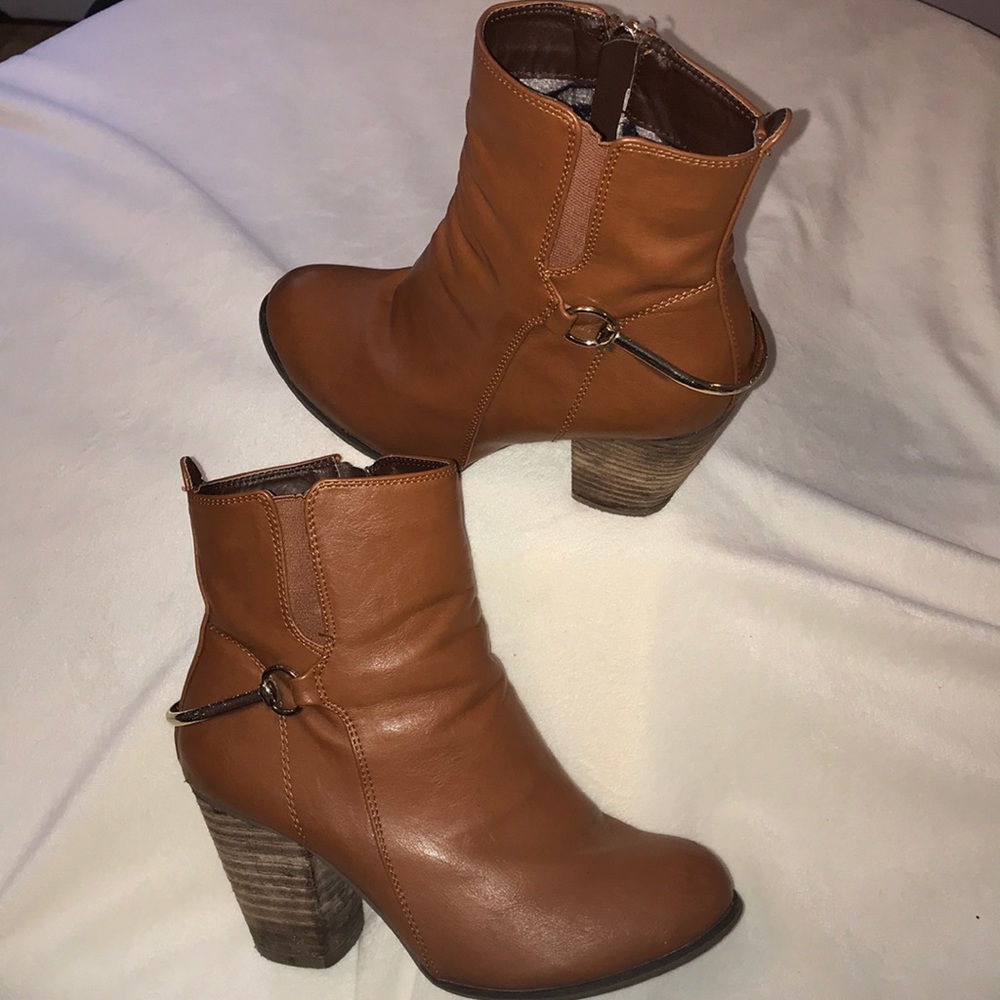 Didi stack heel booties